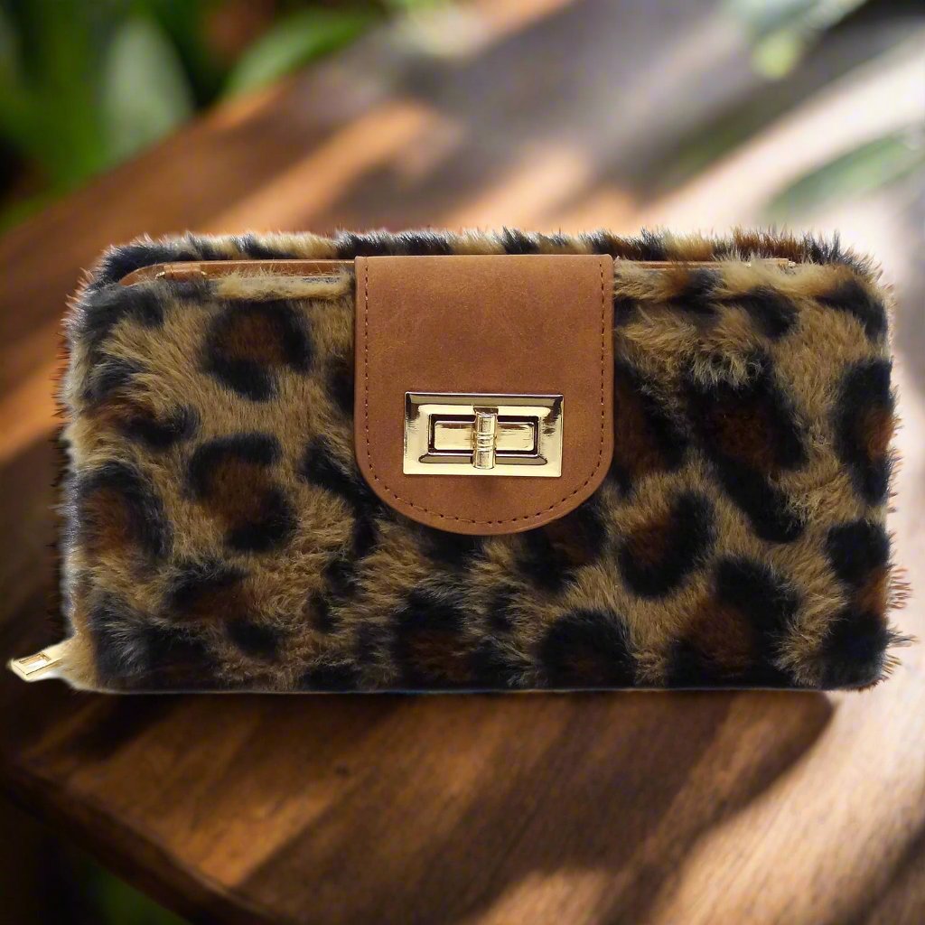Leopard Fur Turn Lock