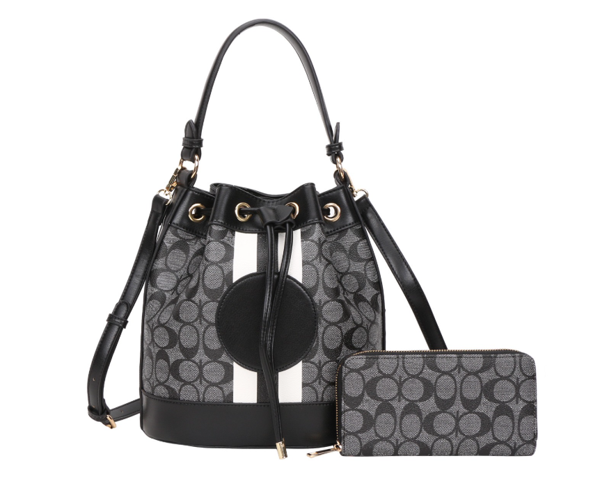 Fashion buckle with wallet