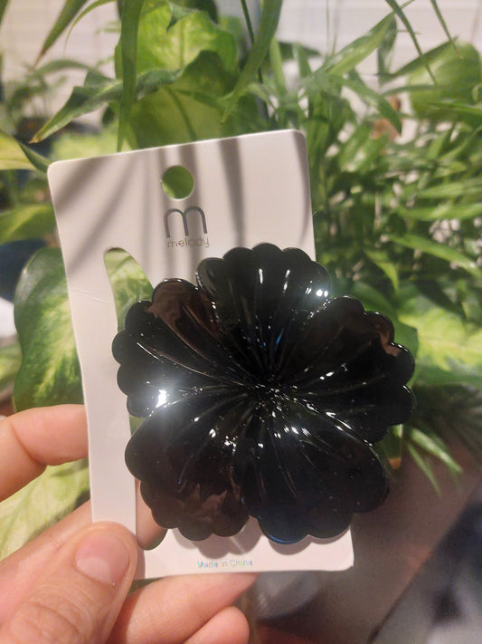 Scalloped Hibiscus Claw Clip 1