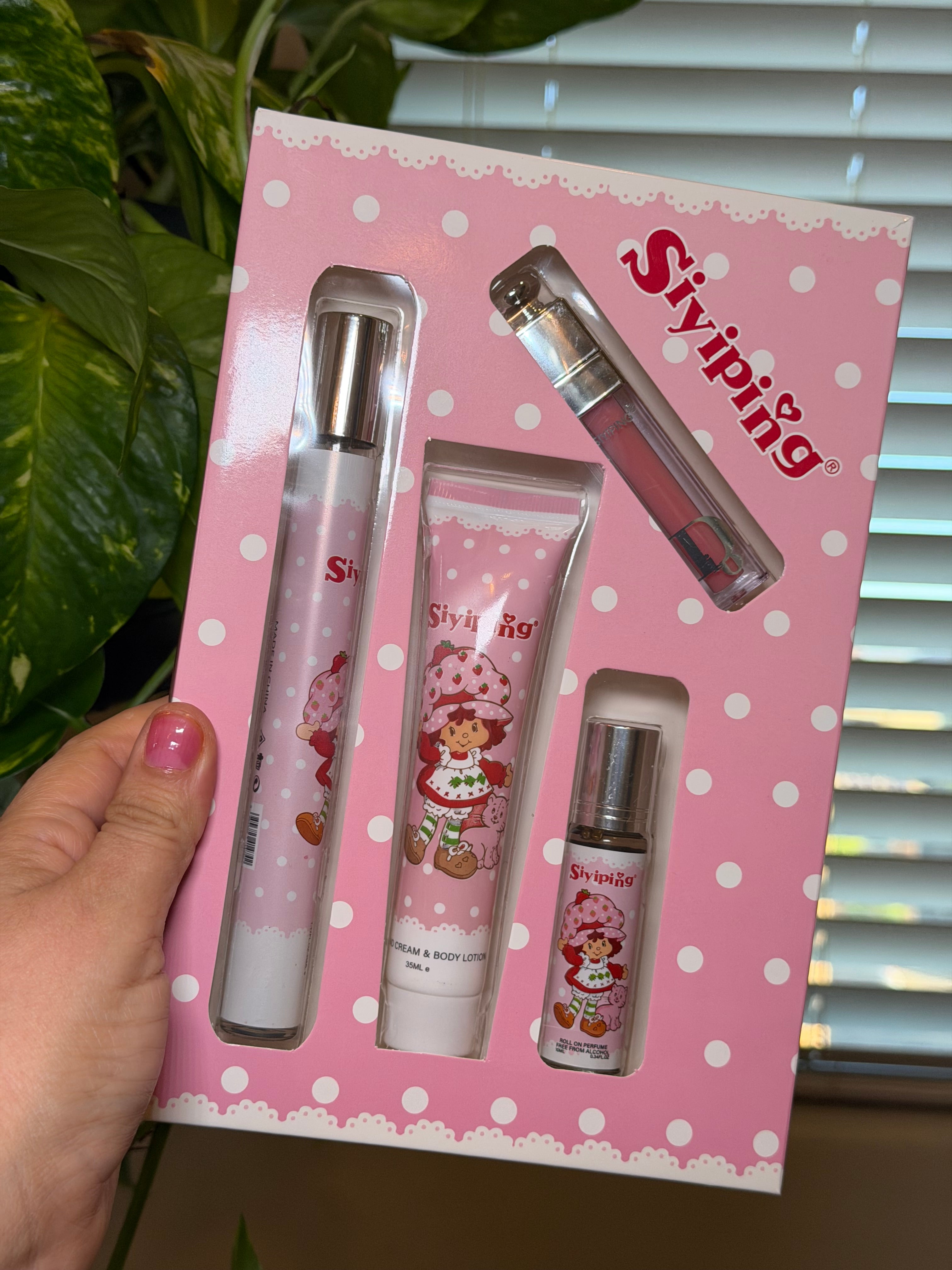 Lippie & fragrance  kit 4pc