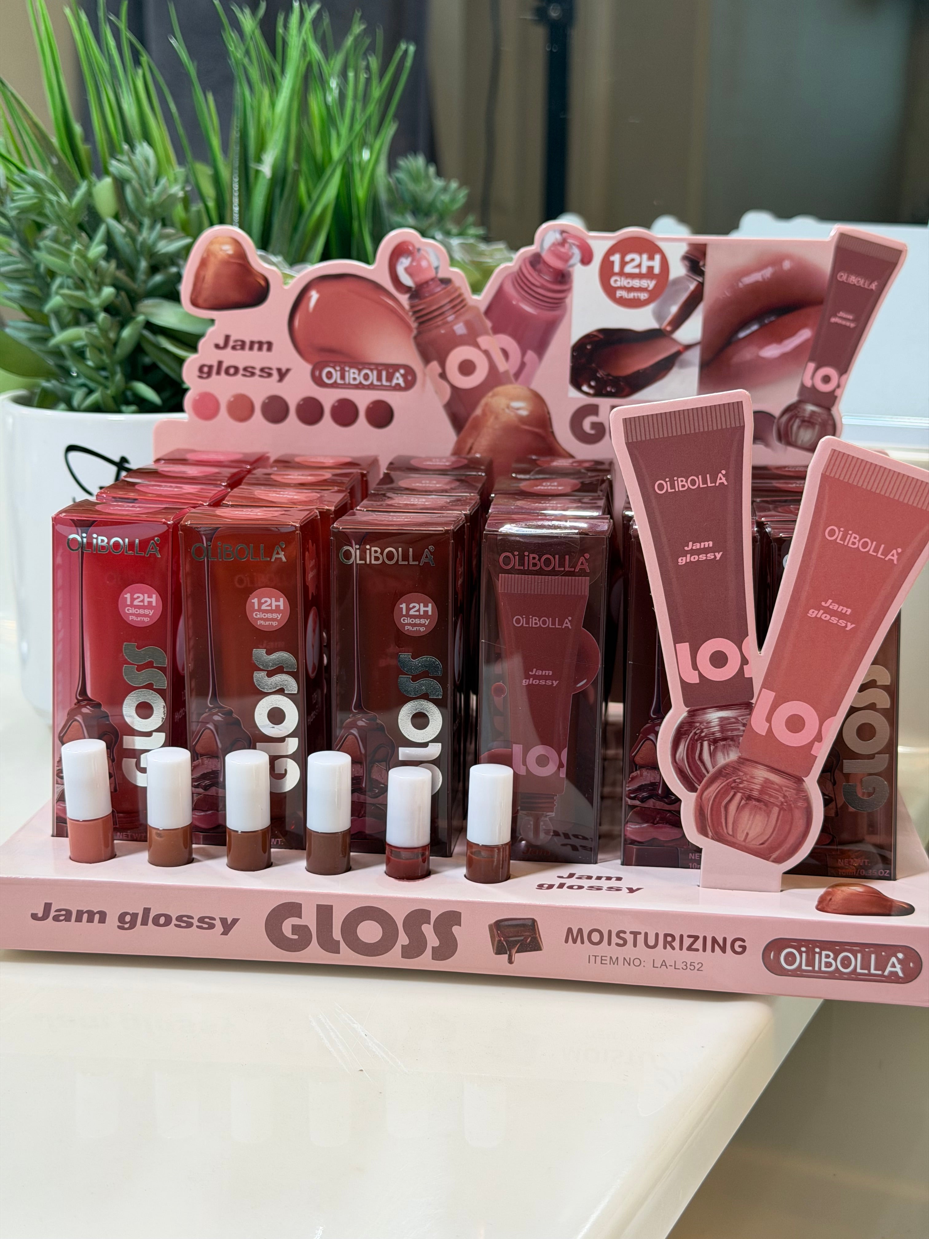 Olibolla moisturizer gloss ￼