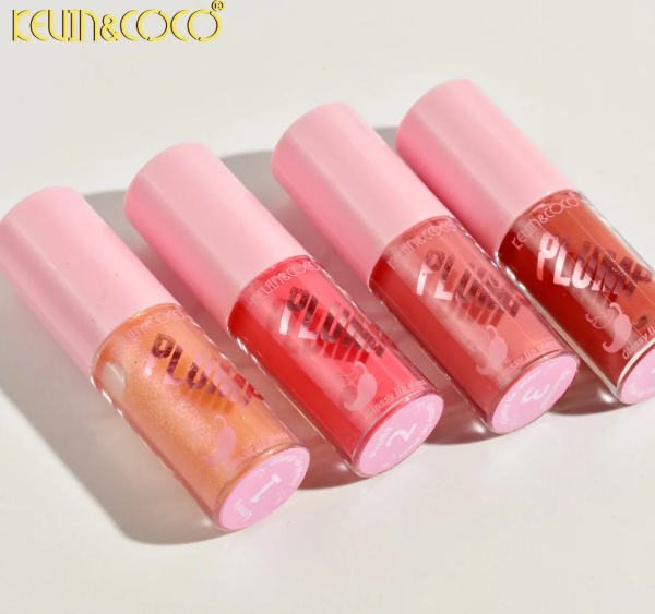 kevin & Coco glossy lip gloss  (lip plump)